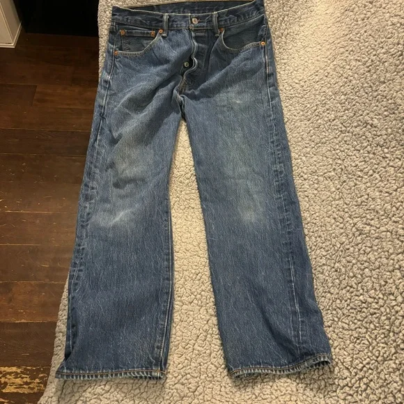 Levi 501 - Picture 2 of 3